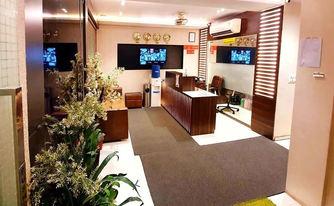 Hotel Heritage - Near Trade Center, Visa Consulate Bkc-1
